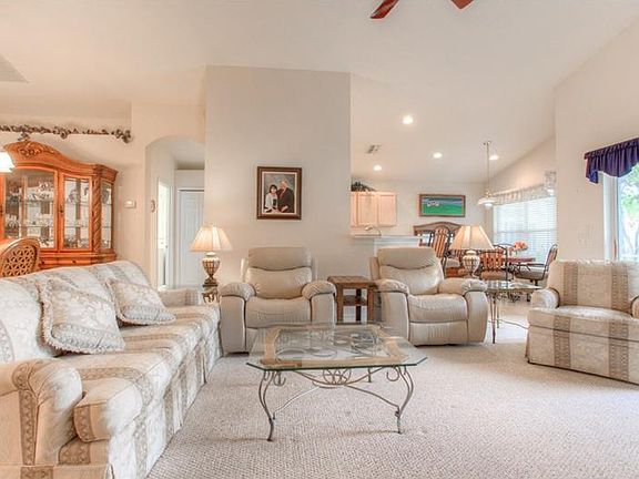 3rd image of 18832 Maisons Dr