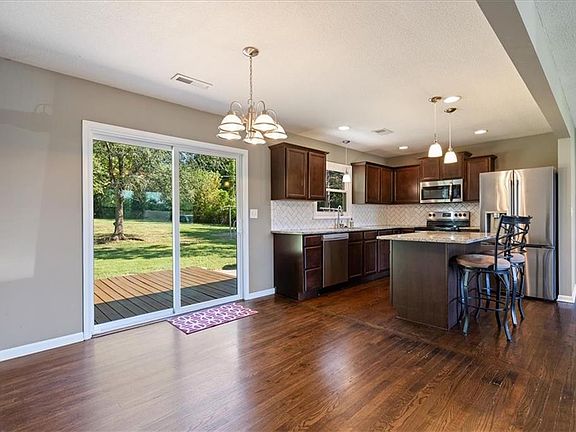 5th image of 4828 Gibbs Rd