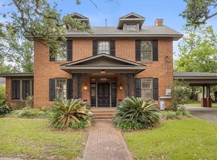 920 Broad St, Lake Charles, LA 70601