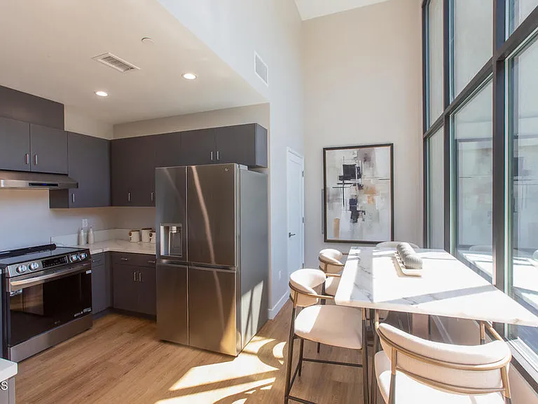 3682 Harriman Ave #2 — Photo 3