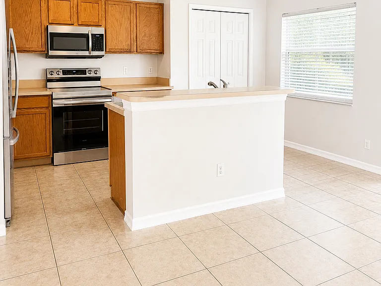 12660 Somerset Oaks St #12660 — Photo 15