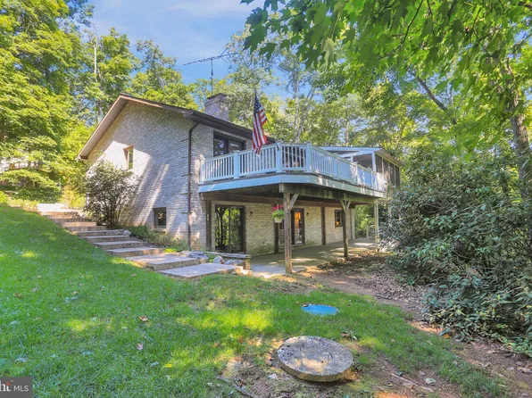 12 Skyline Trl, Fairfield, PA 17320