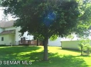 8202 600th Ave, Walters, MN 56097