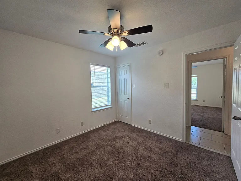 3906 Kevin Shaw Dr — Photo 25