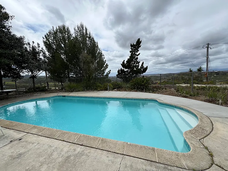 1531 Avohill Dr — Photo 34