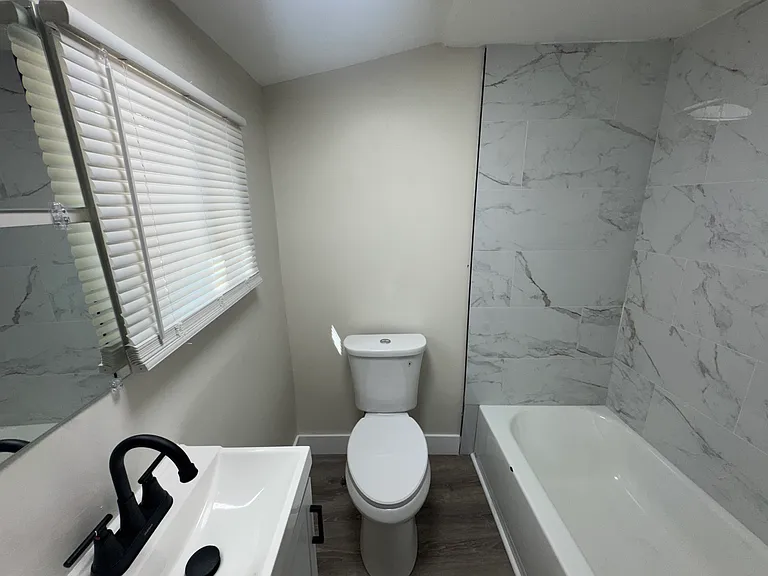 636 Spruce St — Photo 11
