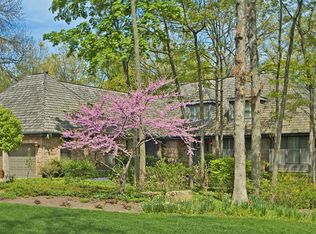 175 Norwich Ct, Lake Bluff, IL 60044