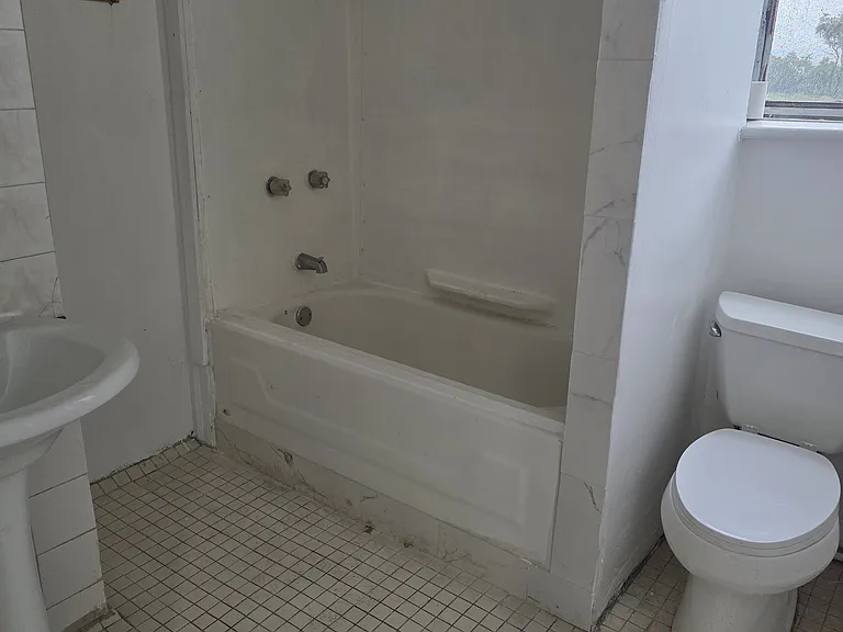 8 Garfield St #3 — Photo 6