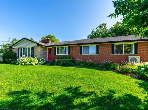 2172 Centre Rd, Hamilton, ON L0P 1B0