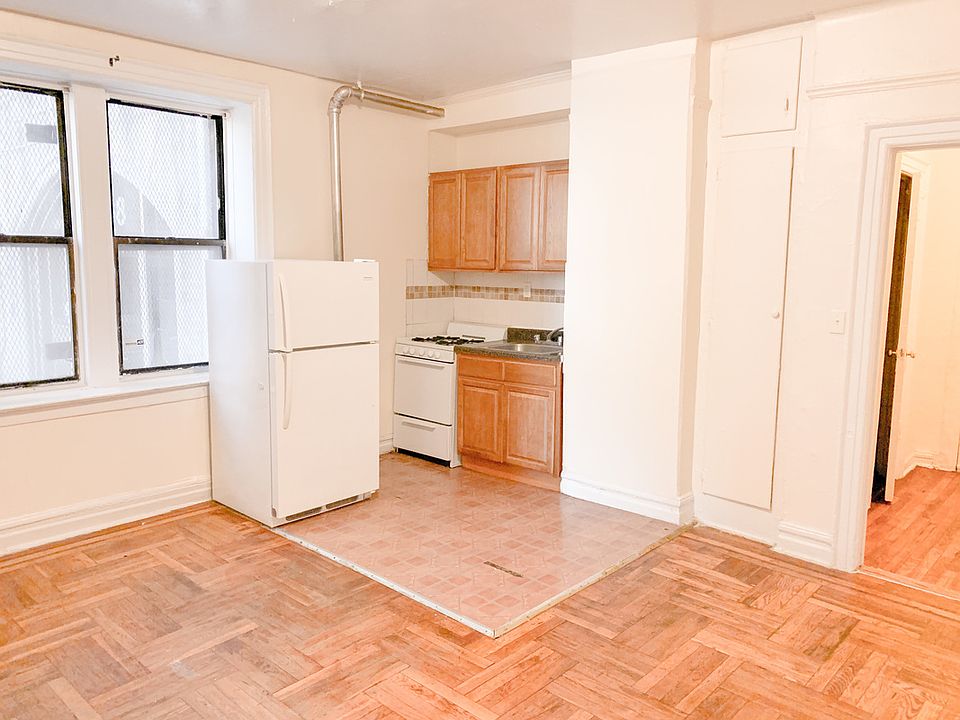 1st image of 4138 Barnes Ave APT 1J