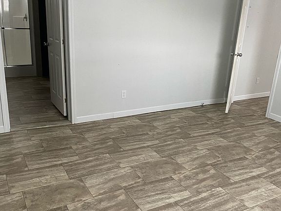 3rd image of 33 Claroma St #21JD