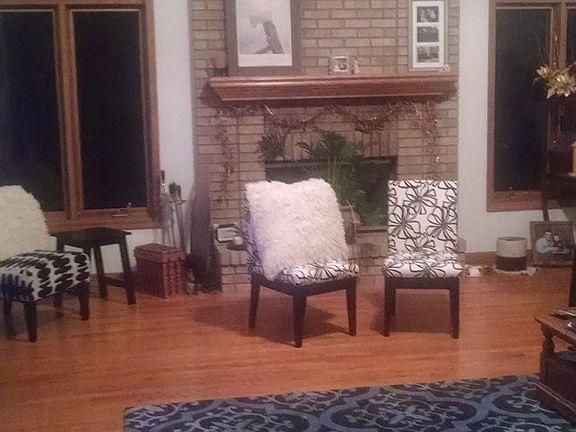 Great room - high ceiling