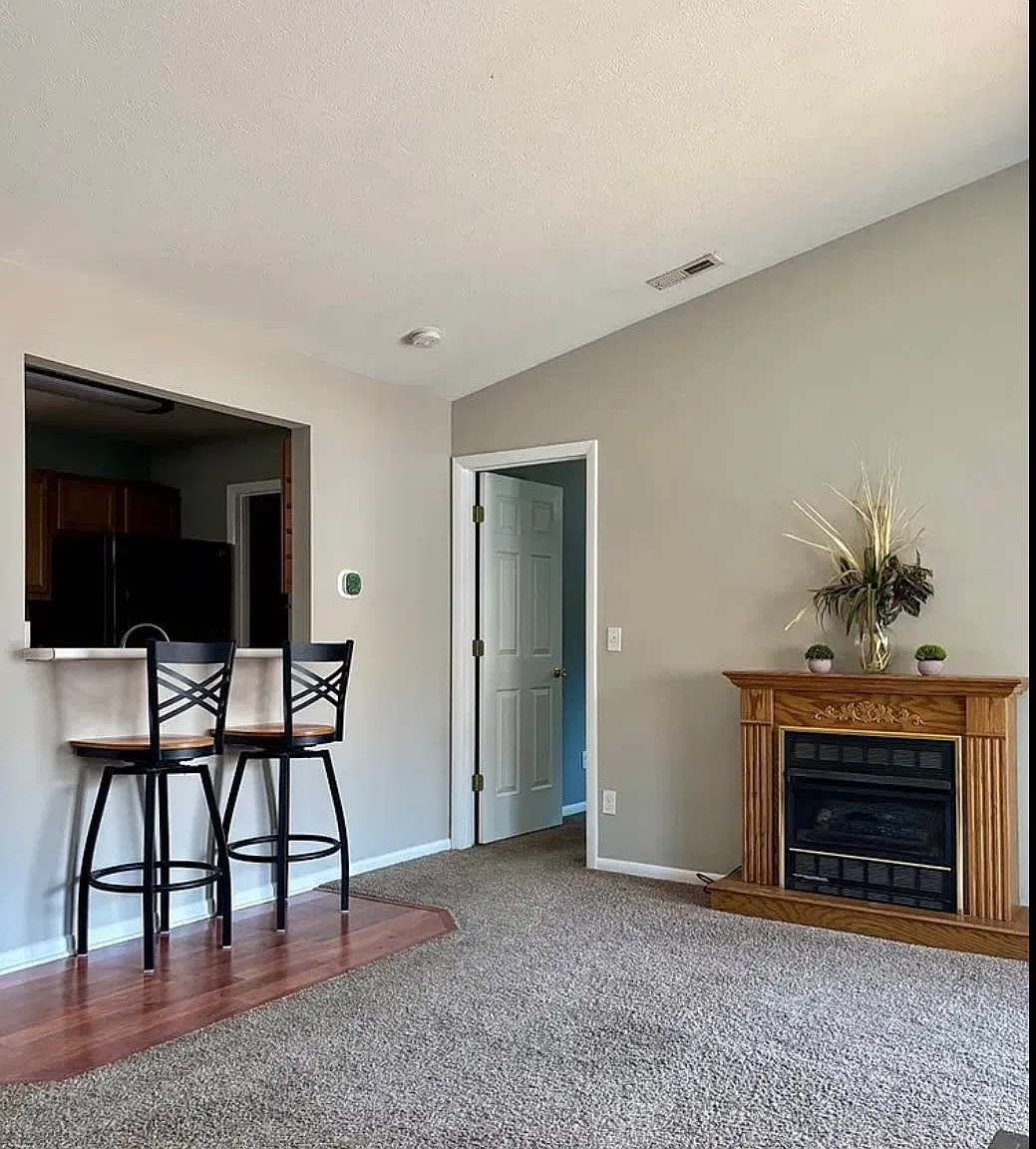 2 bed, $1,600 — Photo 4