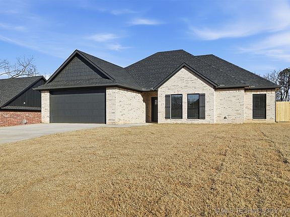 2nd image of 1900 Boxer Ln