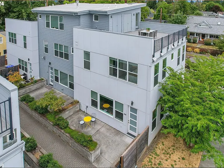 Holland Townhomes