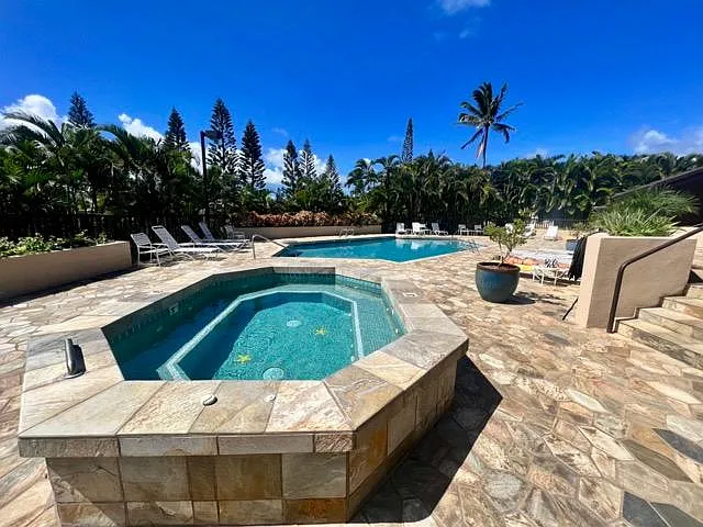 Community pool and spa