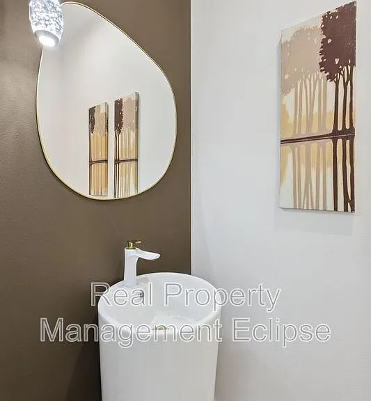 742 N 90th St #ADU — Photo 6