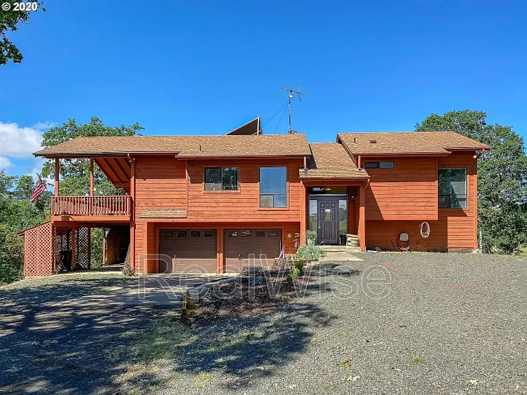 539 Hatfield Dr — Photo 1