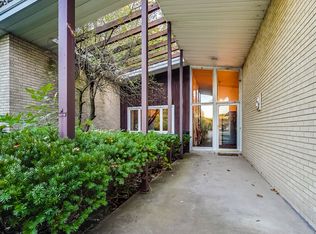 882 Timber Hill Rd, Highland Park, IL 60035