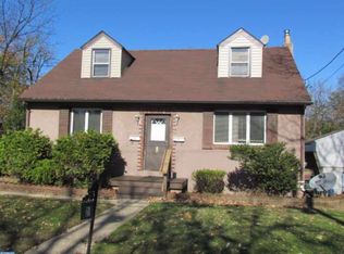 29 Oak Ave, Lawnside, NJ 08045