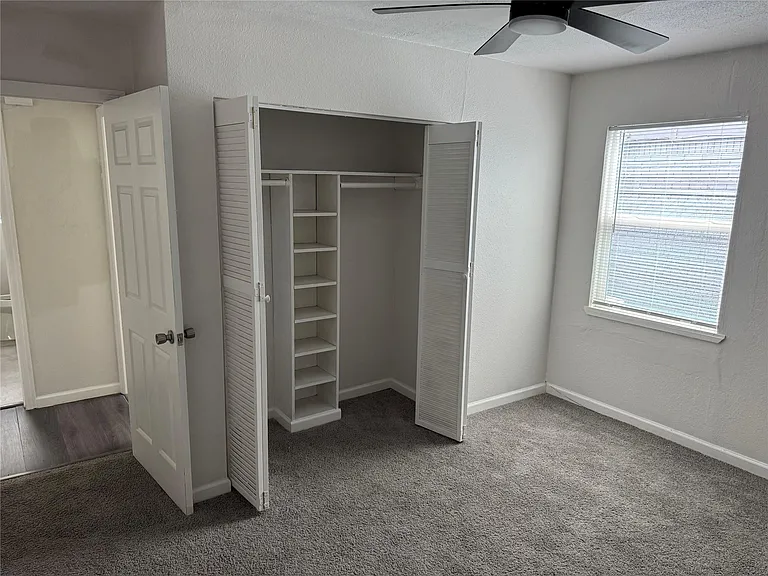 4215 Botany Ln — Photo 17