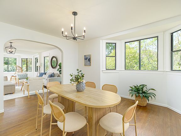 Dining space flows to living space