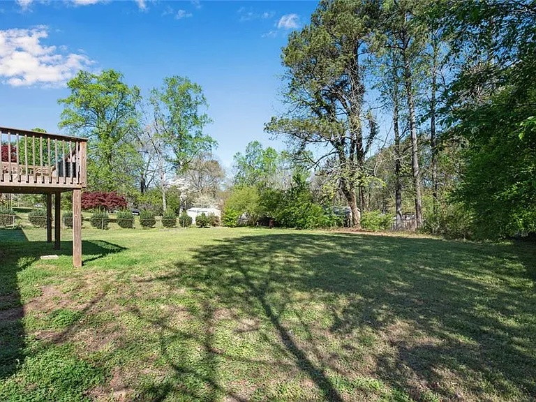 3941 Forest Dr — Photo 38