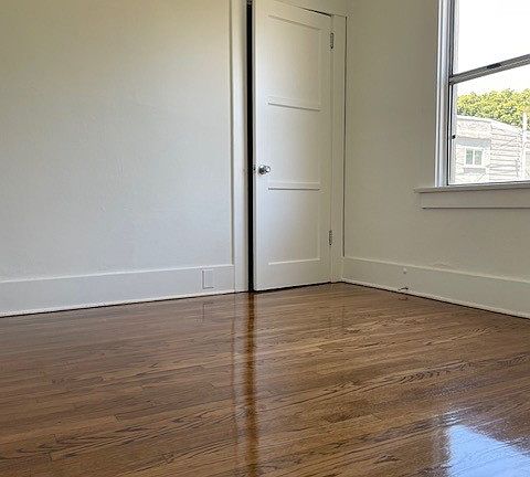 4th image of 1042 E 1st St #1044-1/2