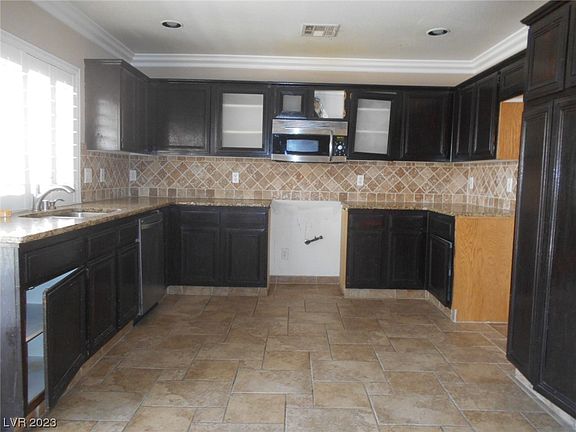 4th image of 7829 Faith Ct