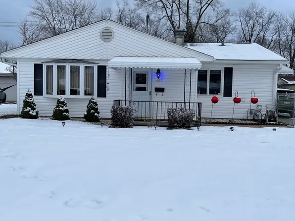 667 S Wayne Pl, Wheeling, IL 60090