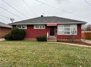 9708 Biddulph Rd, Brooklyn, OH 44144