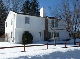 3 Grant St, Derry, NH 03038