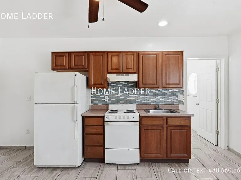 2115 N Oracle Rd #1106 — Photo 6