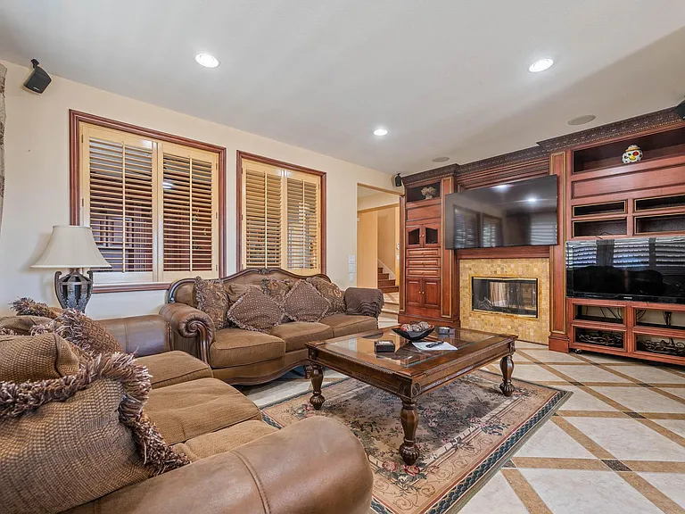 20552 Bergamo Way — Photo 12