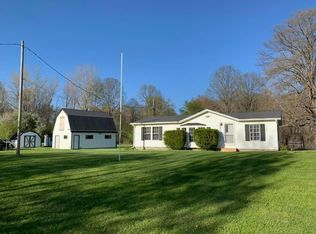 1671 Hemlock Rd, Quincy, MI 49082