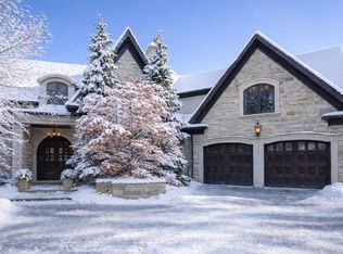 42 Lorraine Gdns, Toronto, ON M9B4Z6