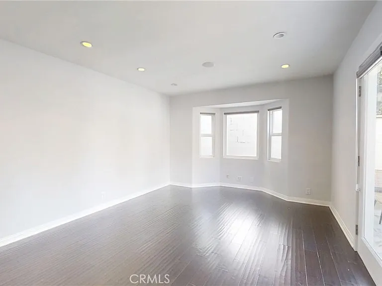 509 N Dianthus St — Photo 16