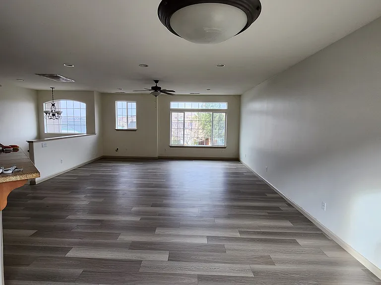 2745 Scottsdale Rd — Photo 6