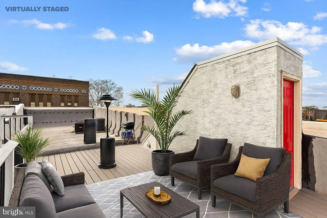 2 bed, 841 sqft, $2,500 — Photo 2
