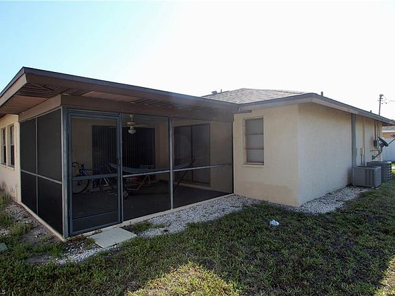 5th image of 3808 SE 11th Ave #A