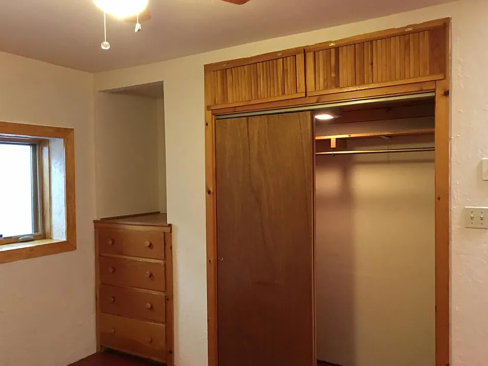Built ins in bedroom 