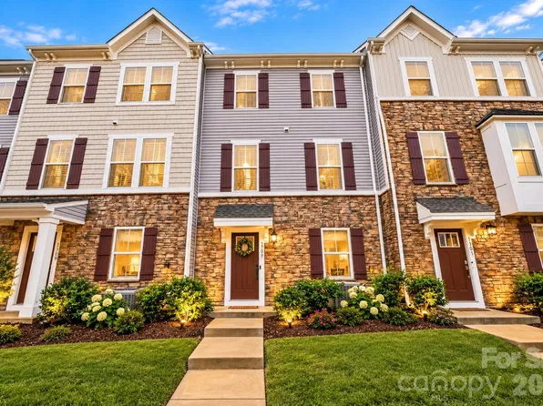 1305 Newell Towns Ln, Charlotte, NC 28262