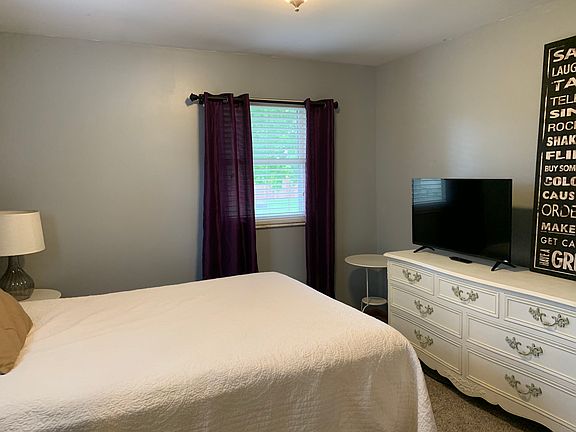 2nd image of 1066 Stonyridge Ave