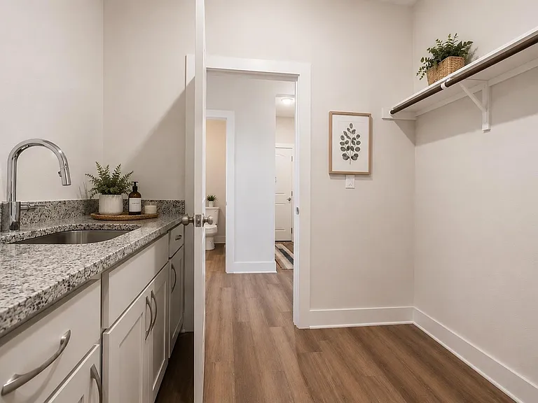 779 Founders Rdg — Photo 18