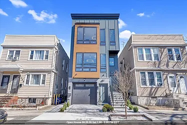 206 Clendenny Avenue, #1