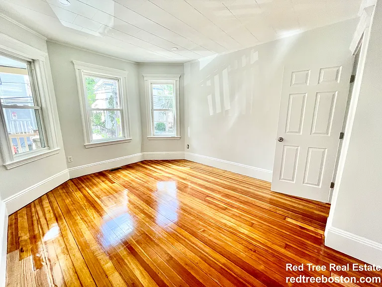 68 Bakersfield St #2 — Photo 12