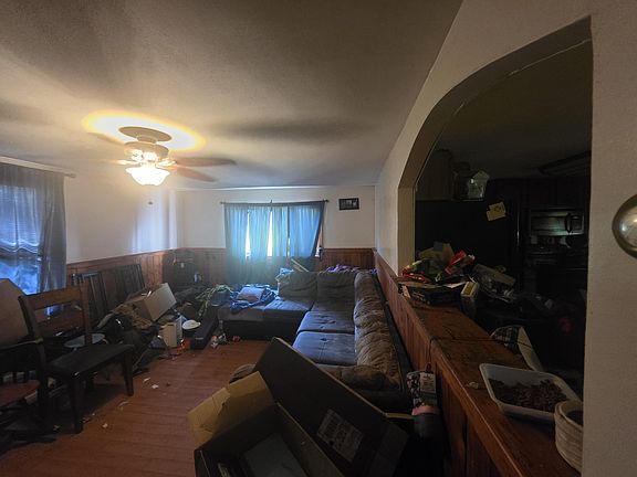5th image of 1043 Warren Hill Road