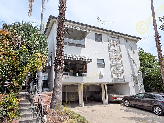 3rd image of 3209 Rowena Ave #6