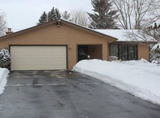 1430 Tomac Ln, Hubertus, WI 53033