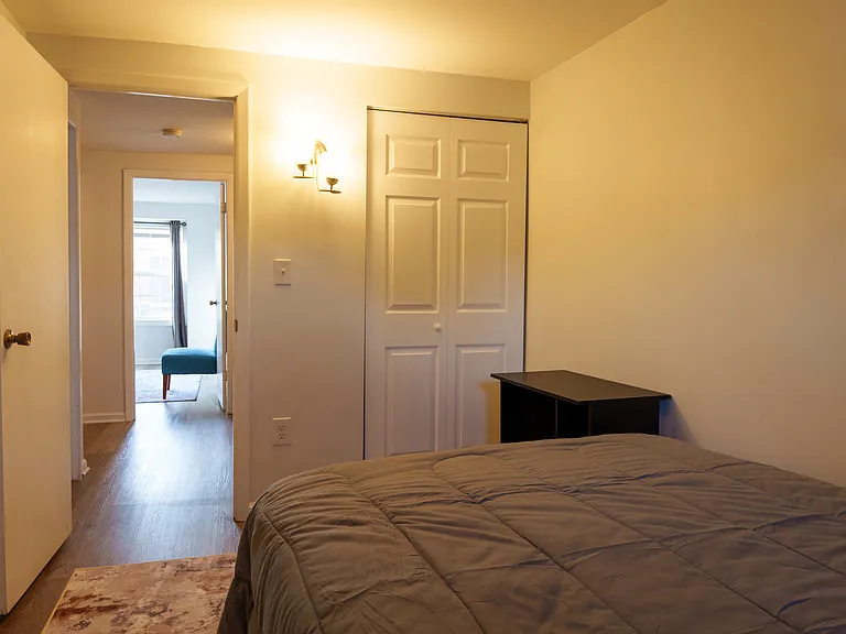 8439 Pioneer Dr — Photo 14